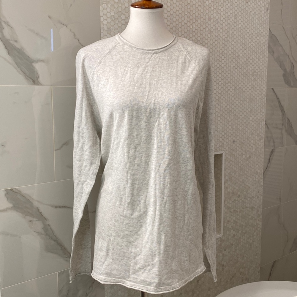 NWT Magaschoni - Heather Gray - Long & Lightweight Long-Sleeved Sweater - M